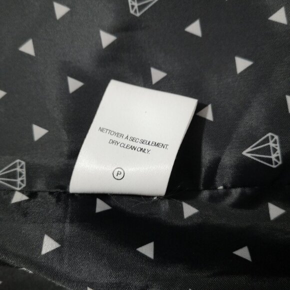 Reitmans Ladies Size 11 Lined Black Blazer with Shoulder Pads - Picture 6 of 11